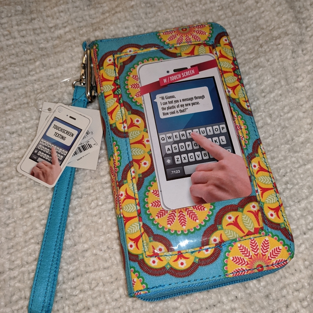 NWT! Oversized Wristlet w/ Touch Screen Texting